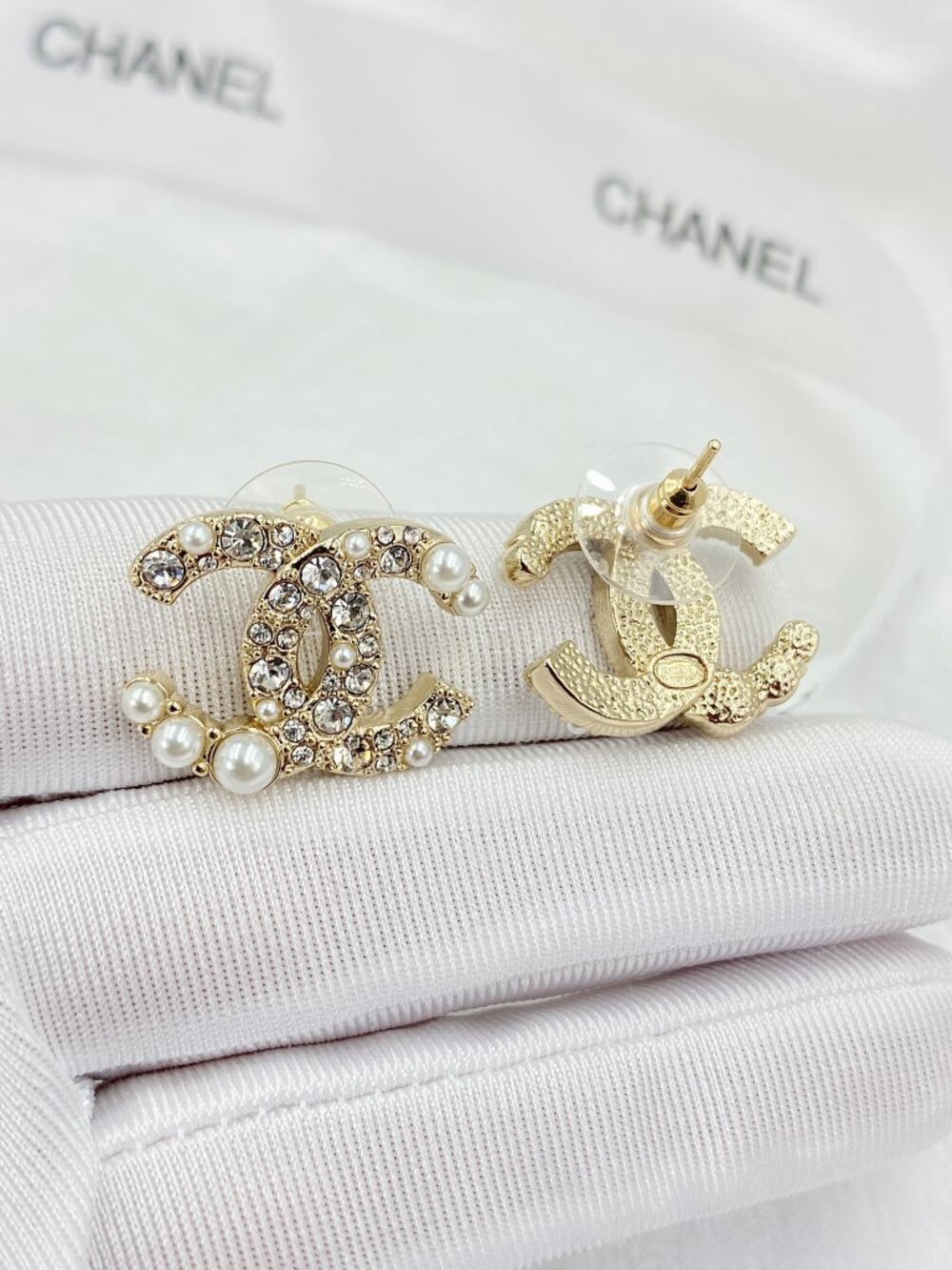 Chanel earrings - Picture 3 of 7